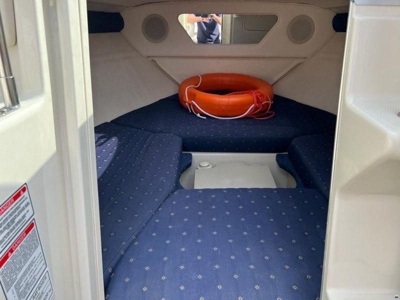 Sea Ray 220 SSE