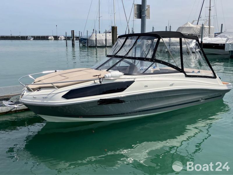 Bayliner VR6 Cuddy Cabin