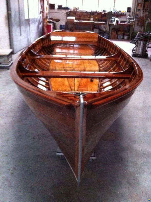 A. Mostes Holzboot