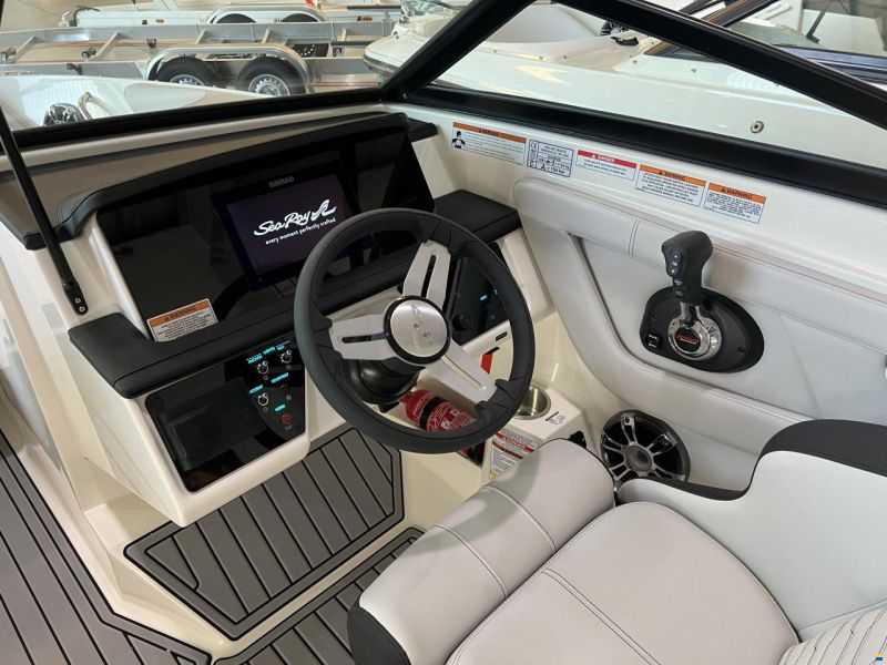 Sea Ray 210 SPX OB
