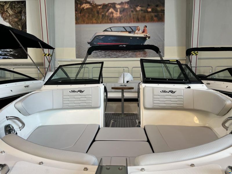 Sea Ray 210 SPX OB
