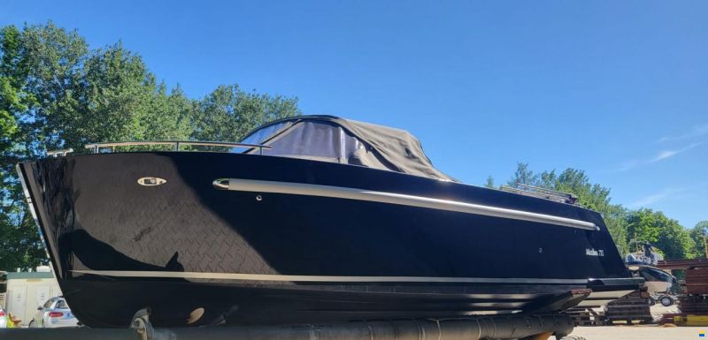 Maxima 730