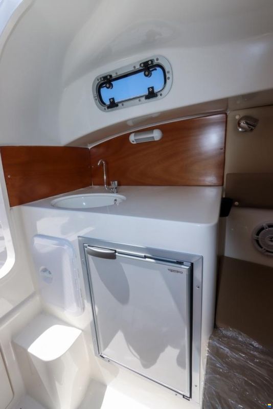 Karel Ionian Sun 680