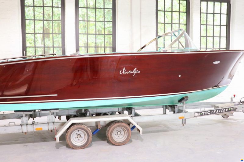 Nostalgia Lago 660