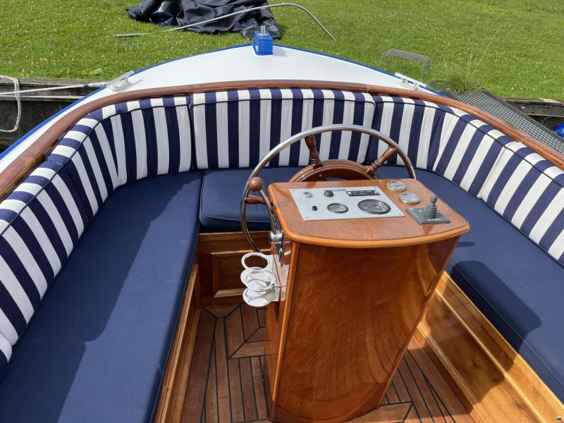Sloep Van Seinen ( 200 Uur) Marine 800