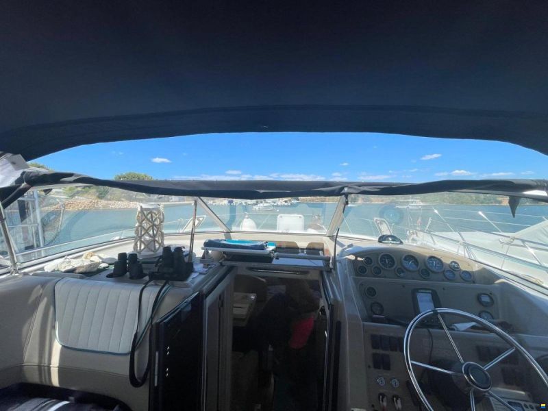 Bayliner AVANTI EXPRESS 3255
