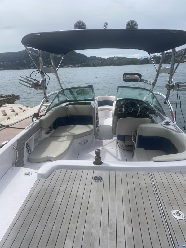 Correct Craft Ski Nautique 211