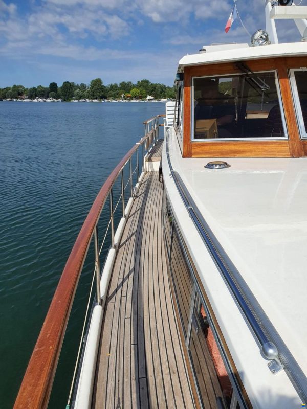 Bootswerft-Brauer-Bützfleth 48 Pilothouse