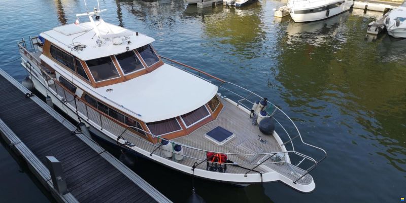 Bootswerft-Brauer-Bützfleth 48 Pilothouse