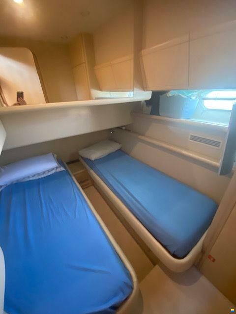 Ferretti 530
