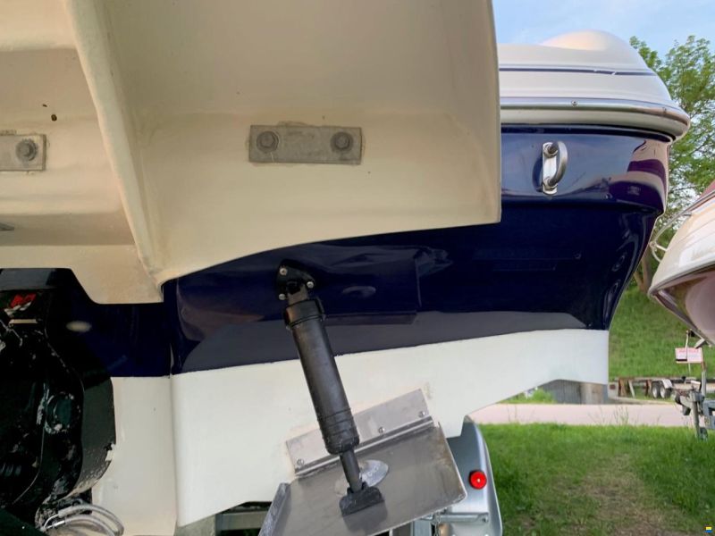 Sea Ray 240 Overnighter