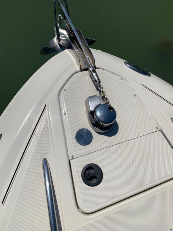 Sea Ray 240 Overnighter