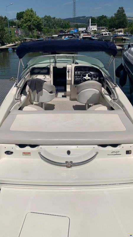 Sea Ray 240 Overnighter