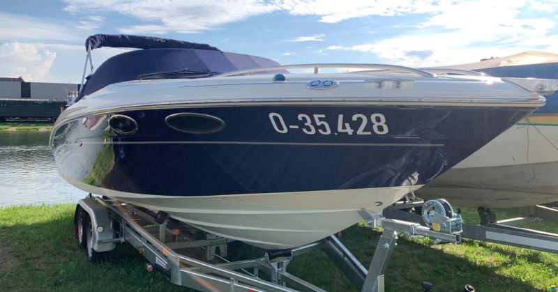 Sea Ray 240 Overnighter