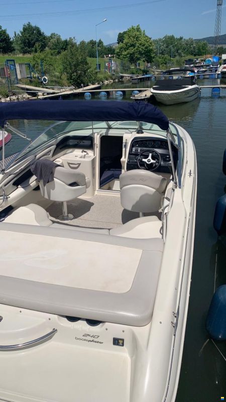 Sea Ray 240 Overnighter