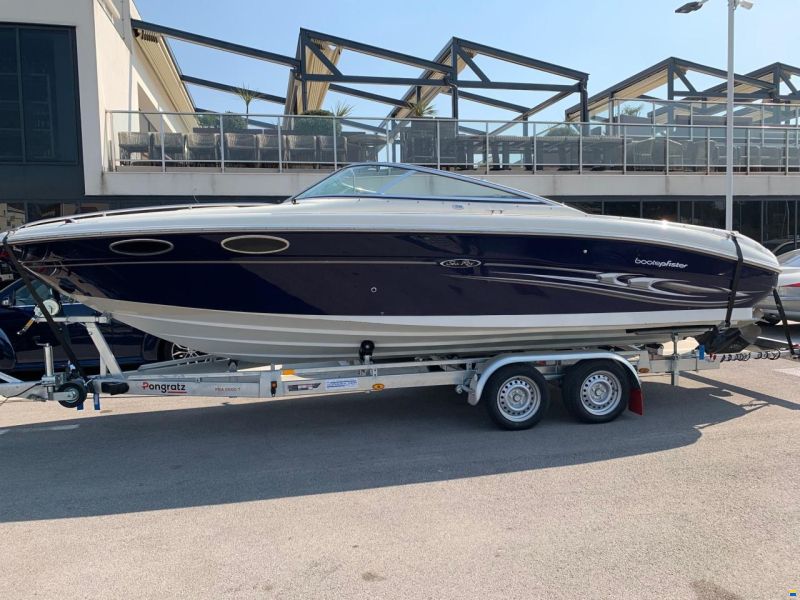 Sea Ray 240 Overnighter
