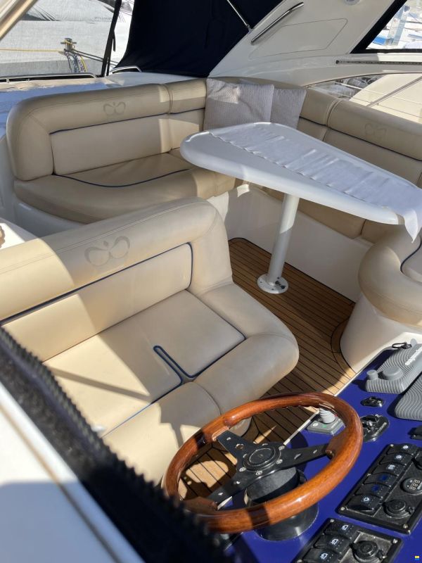 Princess V42