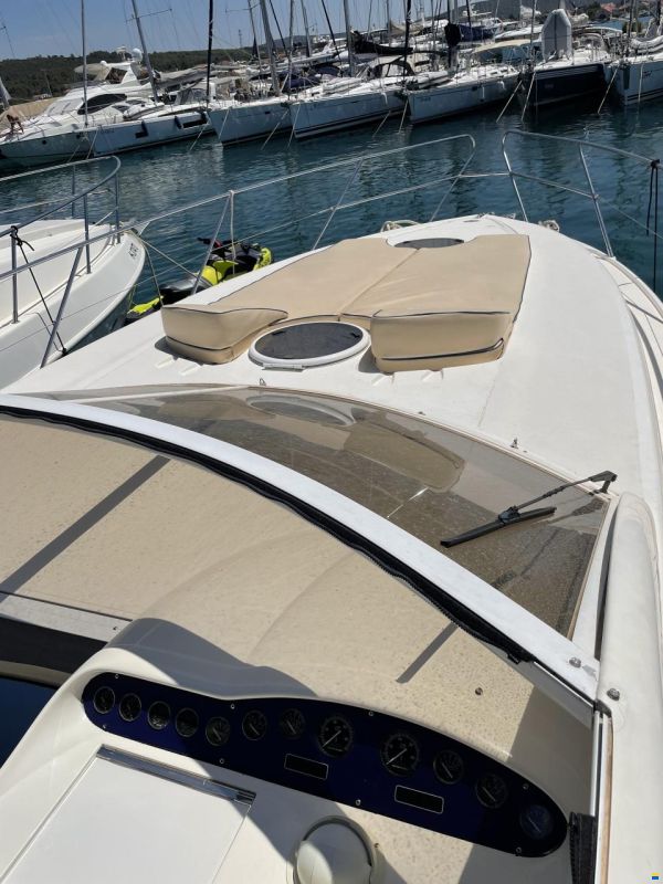 Princess V42