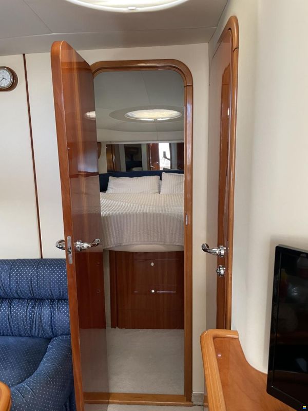 Princess V42