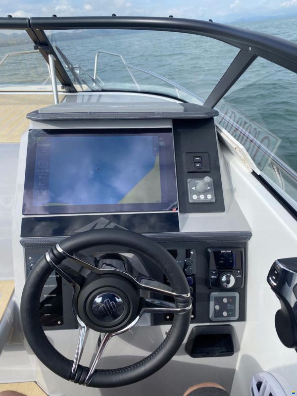 NorthMaster 760Cruiser T-Top