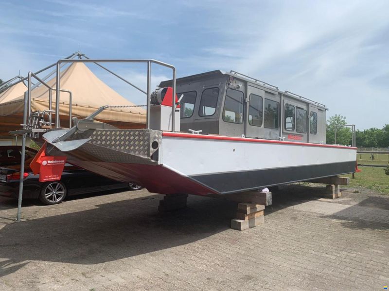 Hausboot-Unikat (komplett überholt)