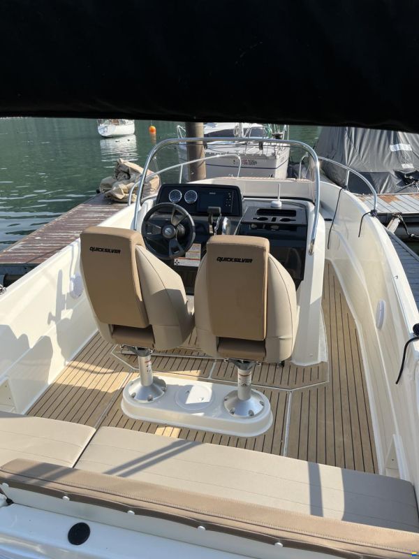 Quicksilver ACTIV 605 Open