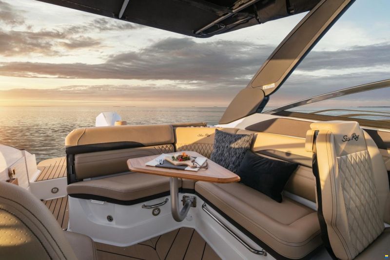 Sea Ray SLX 260 OB US