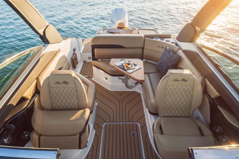 Sea Ray SLX 260 OB US