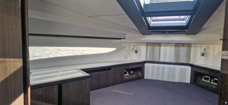 Galeon 425 HTS