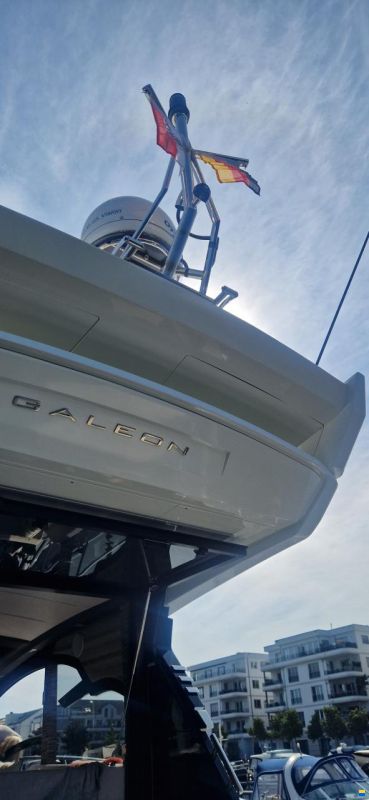 Galeon 425 HTS