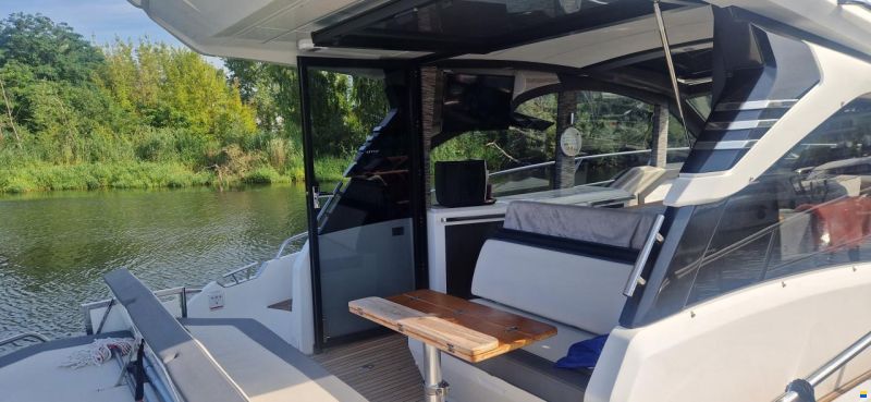 Galeon 425 HTS