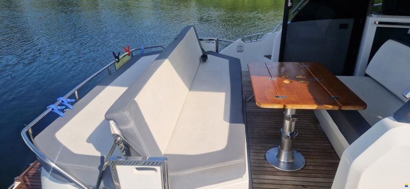 Galeon 425 HTS