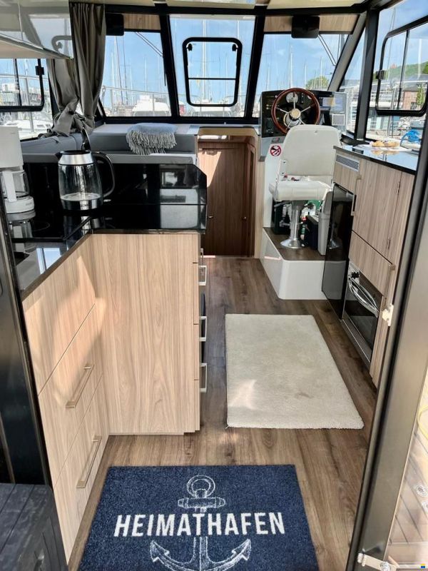 Cobra Futura 36 Fly