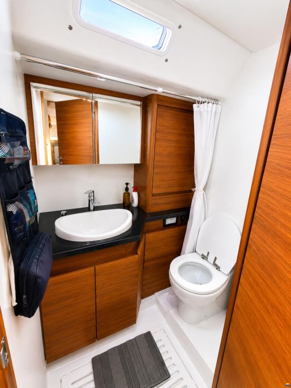 Solaris 44