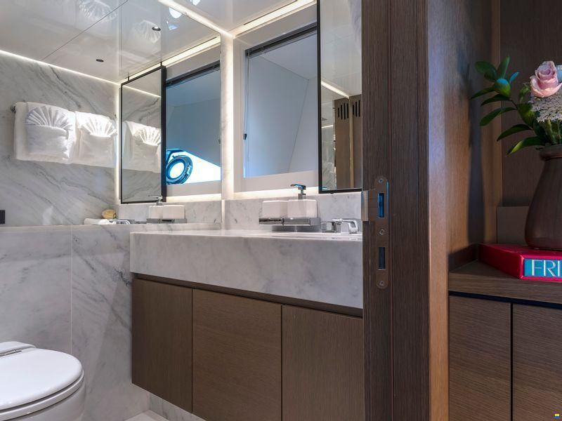 Sunseeker 90 Ocean
