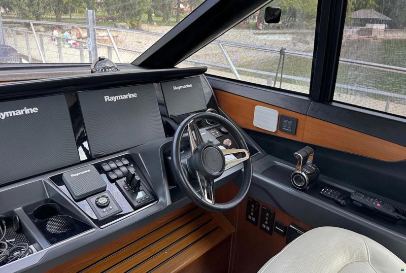 Princess S60 Süsswasser/Freshwater boat