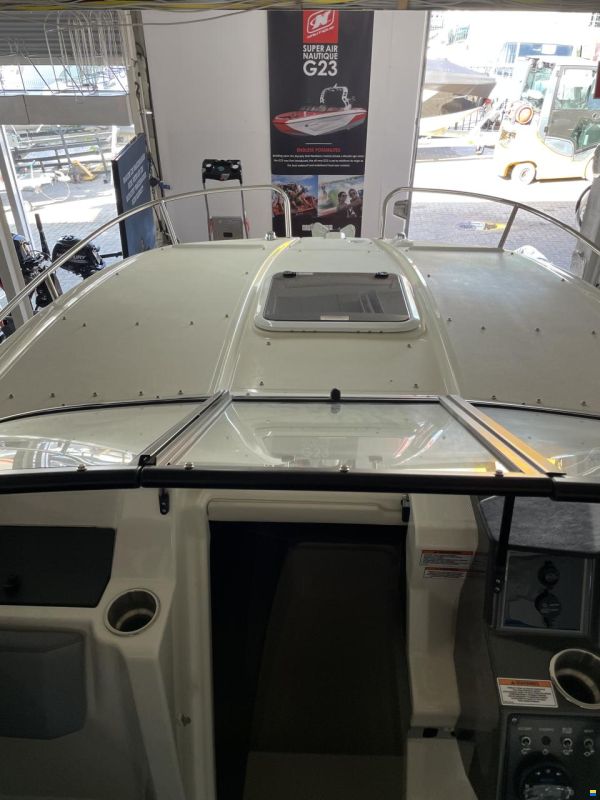Bayliner VR6 OB Cuddy