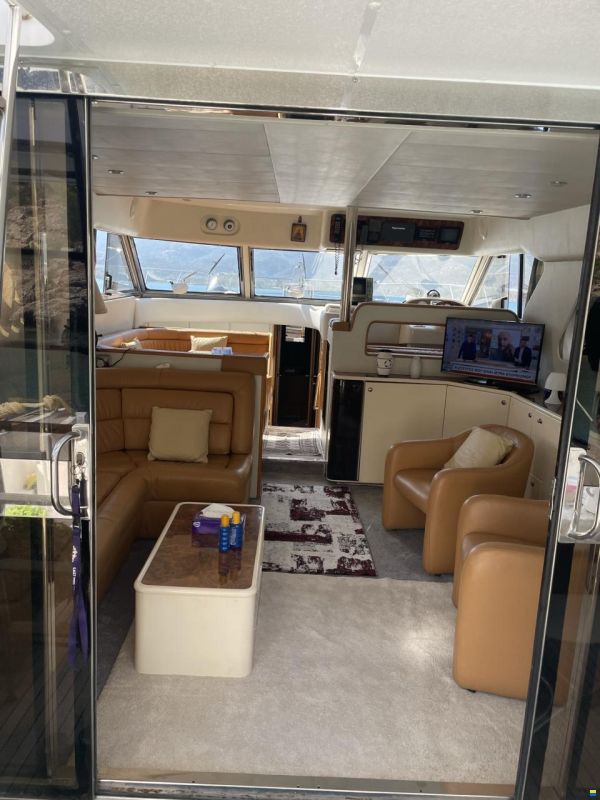 Princess 62
