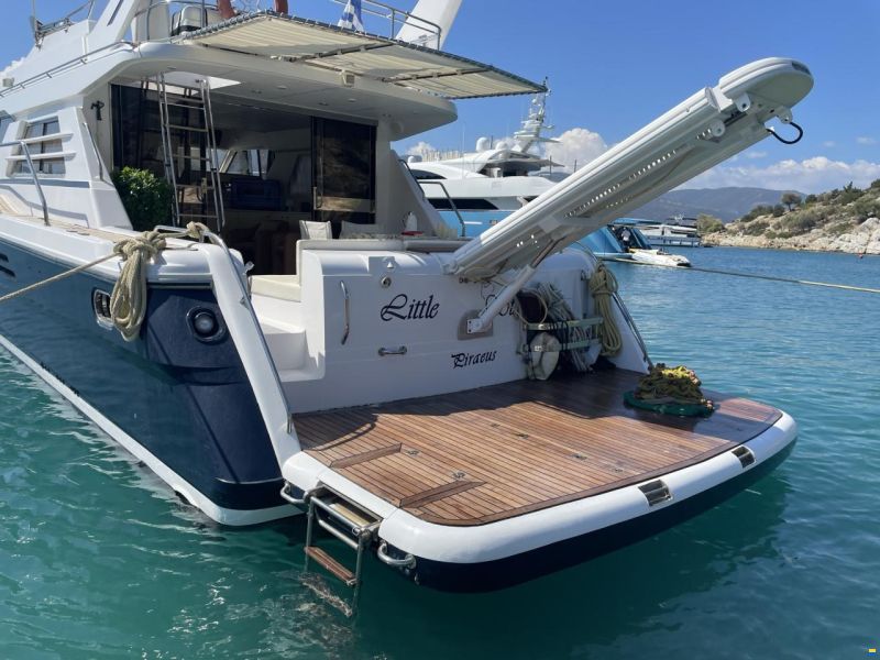 Princess 62