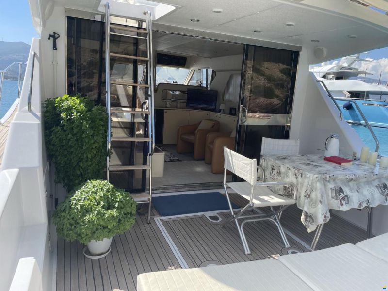 Princess 62