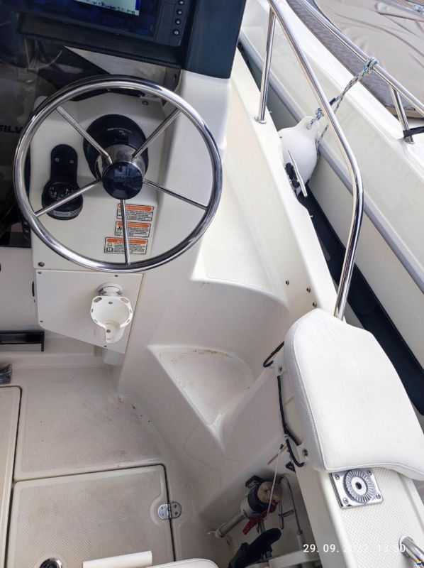 Quicksilver 605 Pilothouse