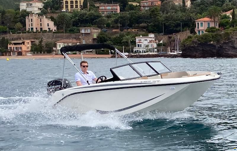 Quicksilver Activ 525 aXess