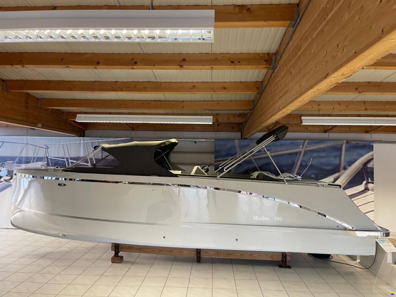 Maxima 740