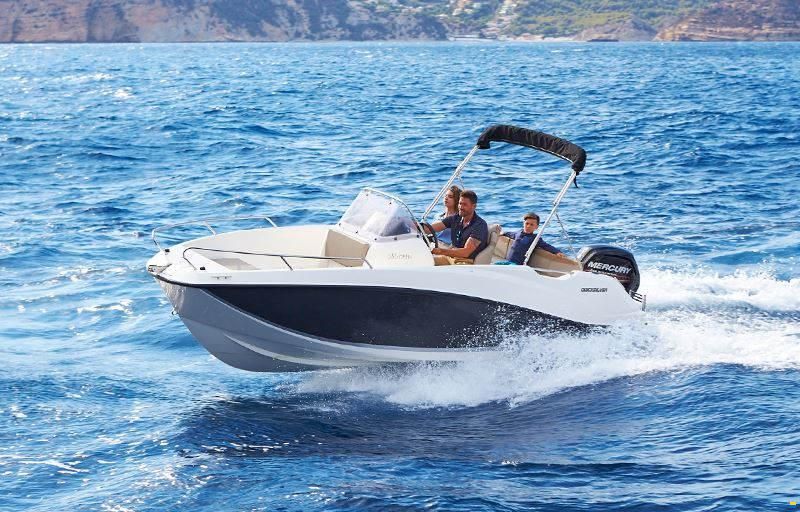 Quicksilver Activ 555 Open
