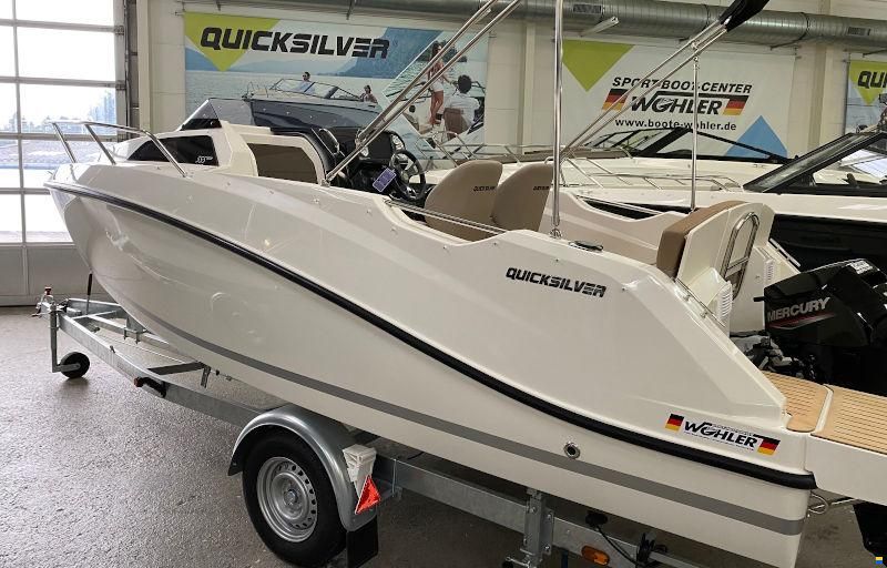 Quicksilver Activ 555 Cabin