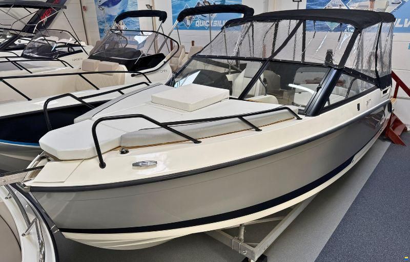 Quicksilver Activ 675 Cruiser
