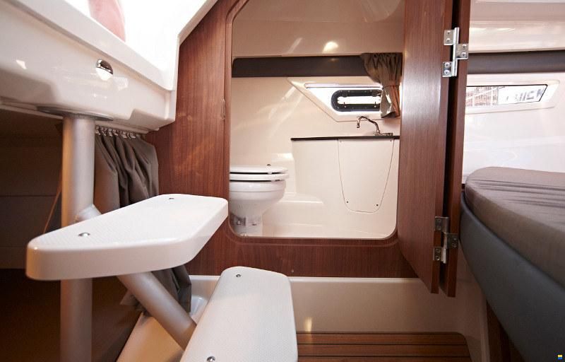 Quicksilver Activ 805 Cruiser