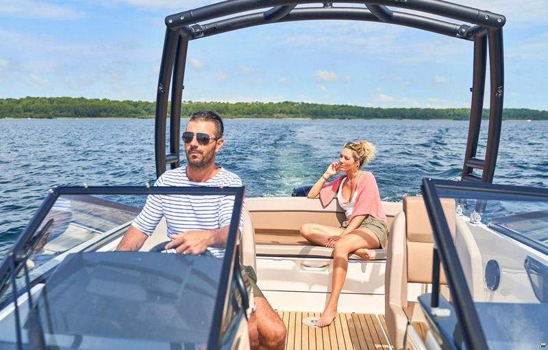 Quicksilver Activ 605 Bowrider
