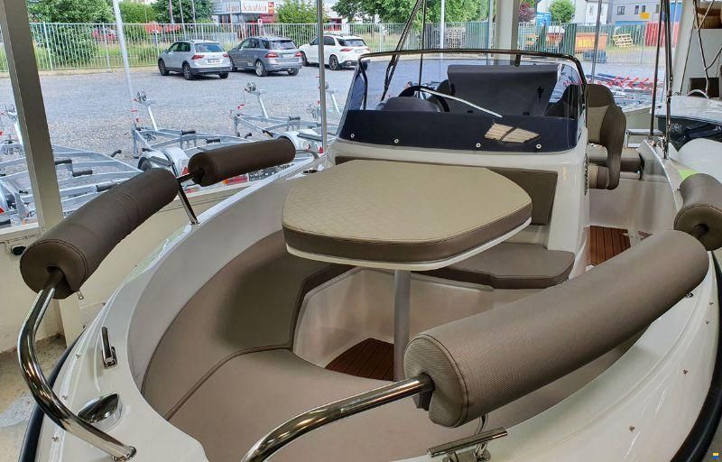 Trident 530 Sport