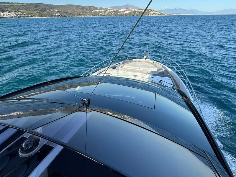 Sunseeker 65 Sport Yacht